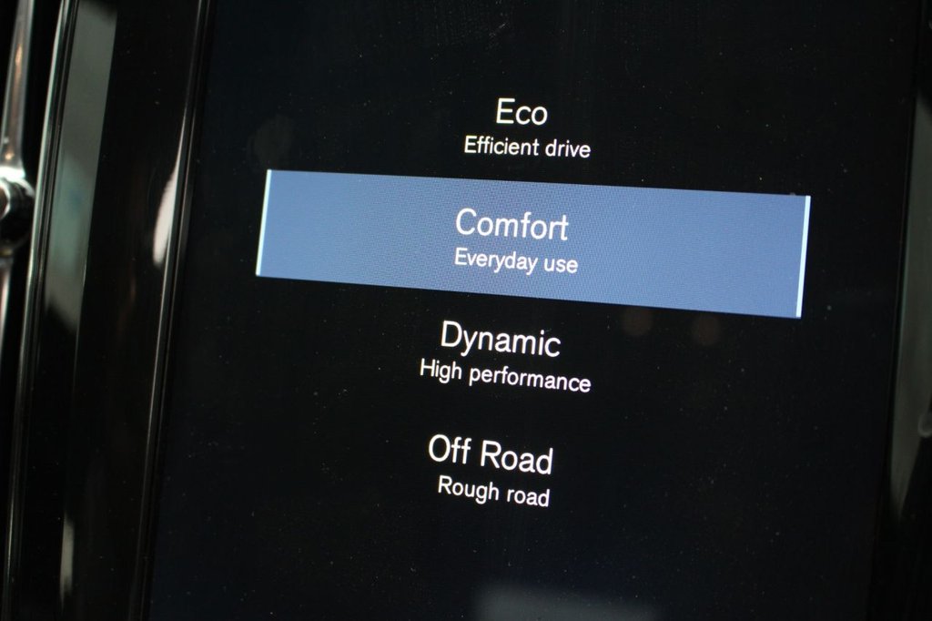 Used Volvo XC60 2018 for sale - 78212930: Photo 18