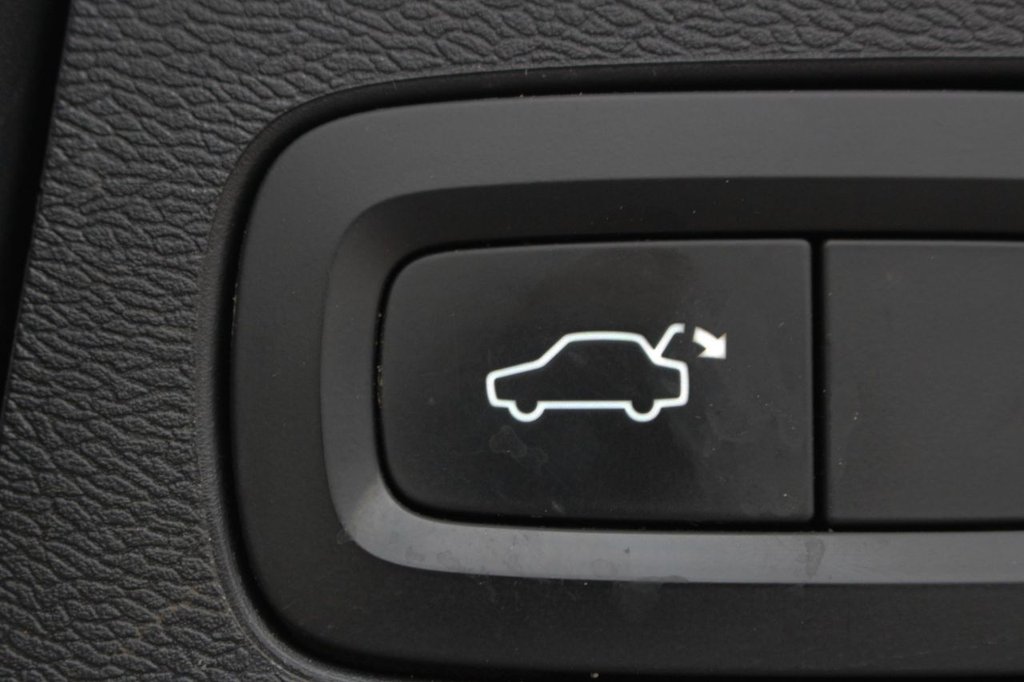 Used Volvo XC60 2018 for sale - 78212930: Photo 9