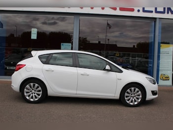 Used Vauxhall Astra 2016 for sale - 79032578: Photo