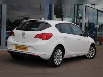Used Vauxhall Astra 2016 for sale - 79032578: Photo