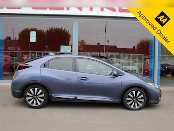 Used Honda Civic 2015 for sale - 76303942: Photo 2