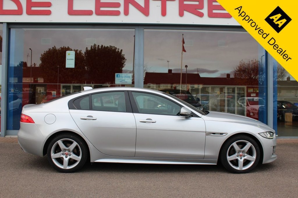 Used Jaguar XE 2019 for sale - 77680219: Photo 2