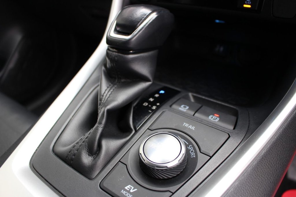 Used Toyota RAV4 2019 for sale - 76454157: Photo 15