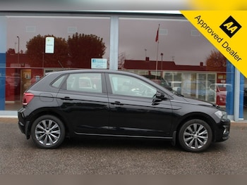 Used Volkswagen Polo 2019 for sale - 76396275: Photo