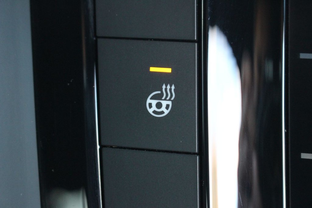 Used Volkswagen Touareg 2018 for sale - 78145102: Photo 13