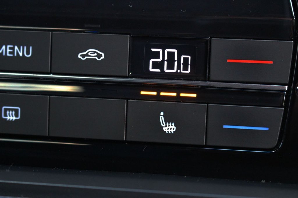 Used Volkswagen Touareg 2018 for sale - 78145102: Photo 14