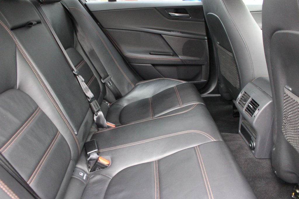 Used Jaguar XE 2016 for sale - 77571564: Photo 15