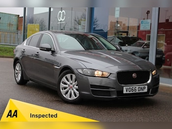 Used Jaguar XE 2016 for sale - 77571564: Photo