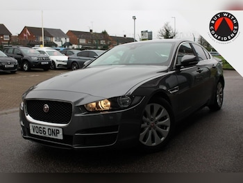 Used Jaguar XE 2016 for sale - 77571564: Photo