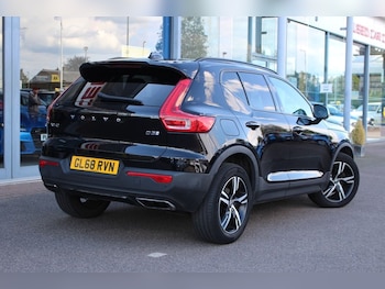 Used Volvo XC40 2018 for sale - 78597855: Photo
