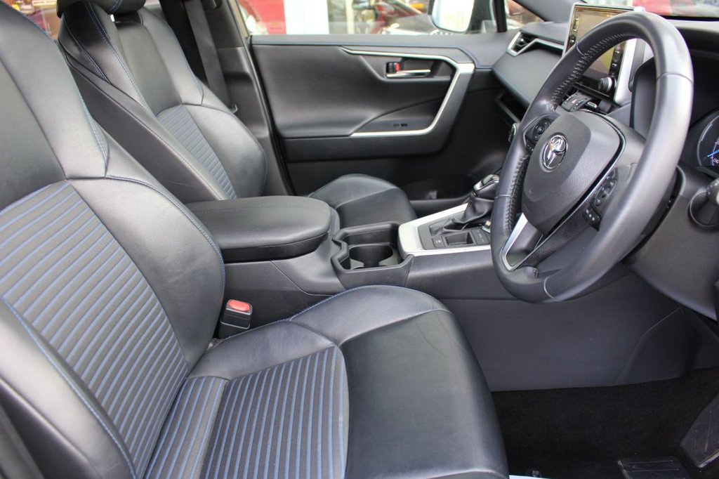 Used Toyota RAV4 2020 for sale - 76172928: Photo 11