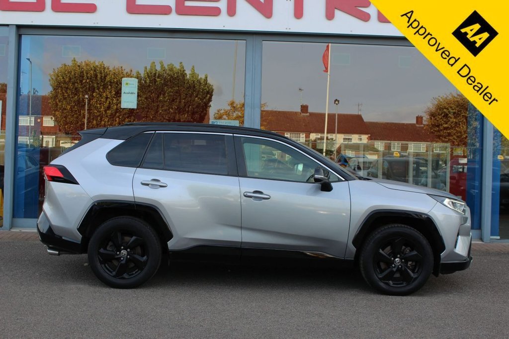 Used Toyota RAV4 2020 for sale - 76172928: Photo 2