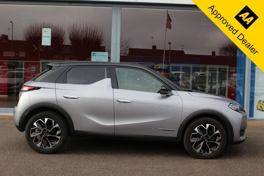 Used DS Automobiles DS 3 Crossback 2022 for sale - 77642610: Photo 2