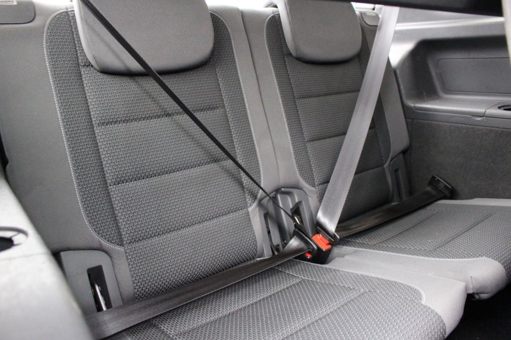 Used Volkswagen Touran 2013 for sale - 76724295: Photo 15