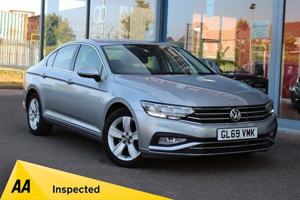 Used Volkswagen Passat 2019 for sale - 74676086: Photo 1