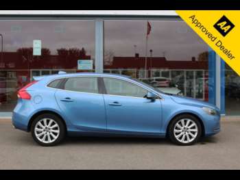 Used Volvo V40 2015 for sale - 74461135: Photo