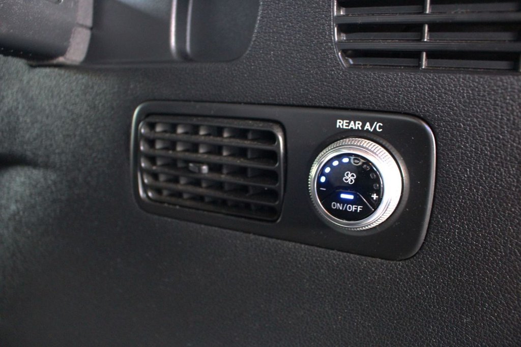 Used Hyundai Santa Fe 2018 for sale - 77720396: Photo 11