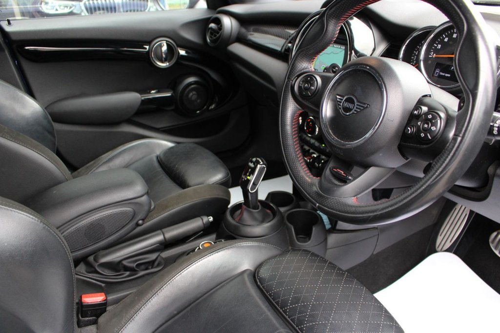 Used MINI Hatch 2019 for sale - 76202665: Photo 12