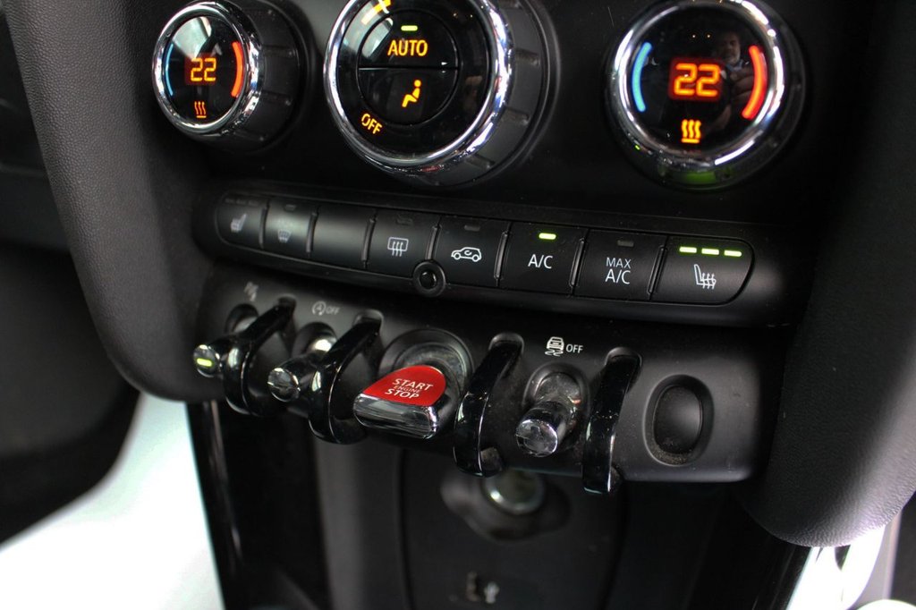 Used MINI Hatch 2019 for sale - 76202665: Photo 19