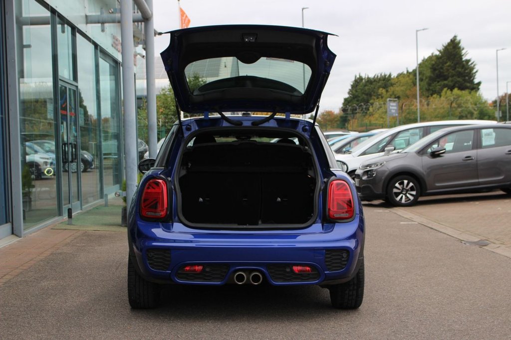 Used MINI Hatch 2019 for sale - 76202665: Photo 9