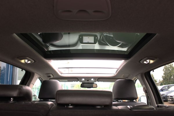 Used Hyundai Santa Fe 2019 for sale - 76202662: Photo 2