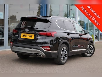 Used Hyundai Santa Fe 2019 for sale - 76202662: Photo 4