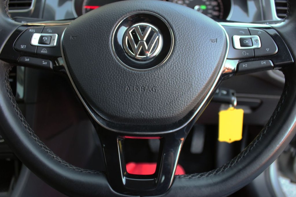 Used Volkswagen Golf 2017 for sale - 77096392: Photo 14