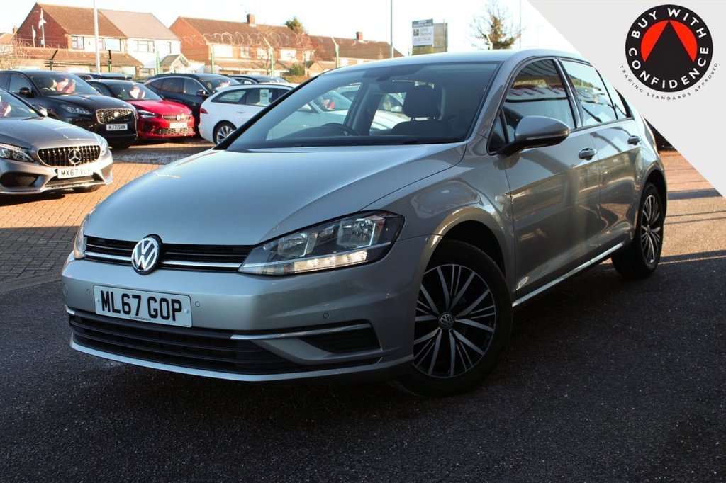 Used Volkswagen Golf 2017 for sale - 77096392: Photo 4