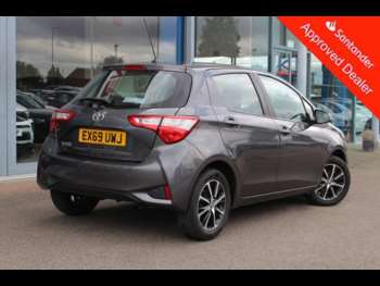 Used Toyota Yaris 2019 for sale - 75306689: Photo