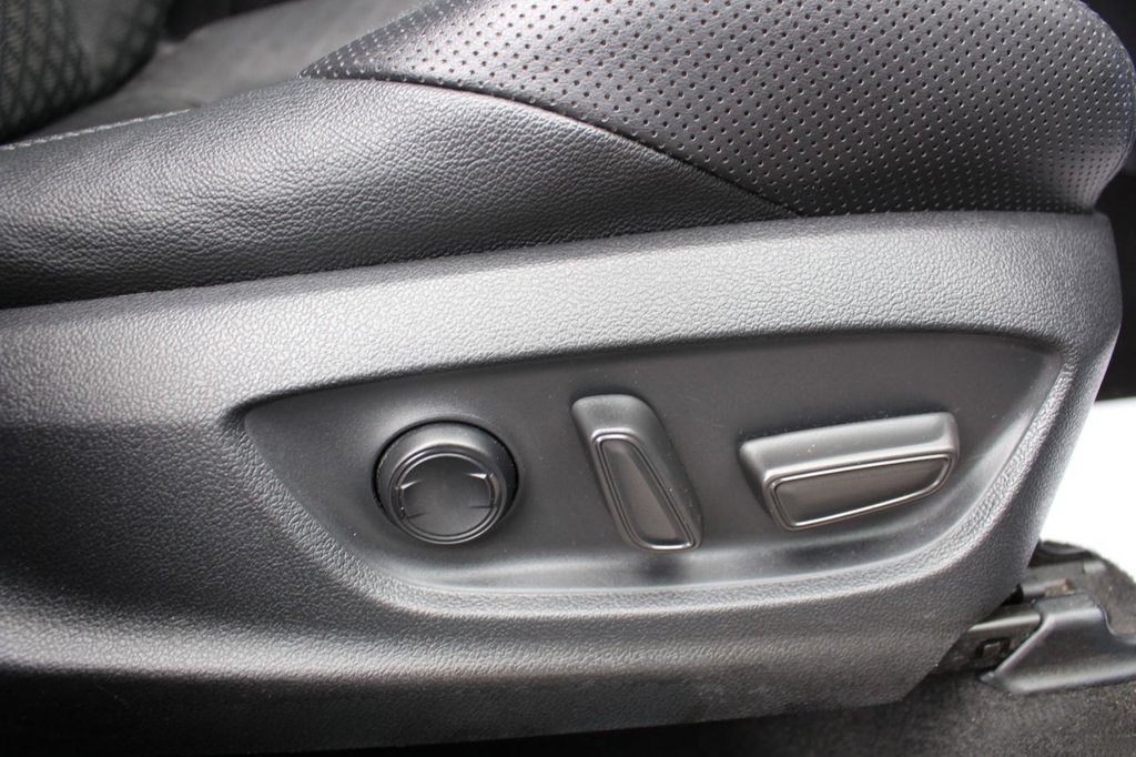 Used Toyota C-HR 2020 for sale - 76280253: Photo 16