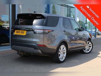 Used Land Rover Discovery 2019 for sale - 79022889: Photo
