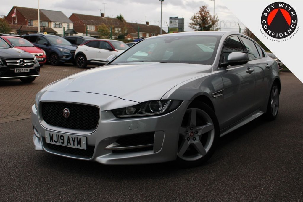 Used Jaguar XE 2019 for sale - 76439284: Photo 4