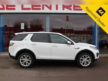 Used Land Rover Discovery Sport 2017 for sale - 76841626: Photo