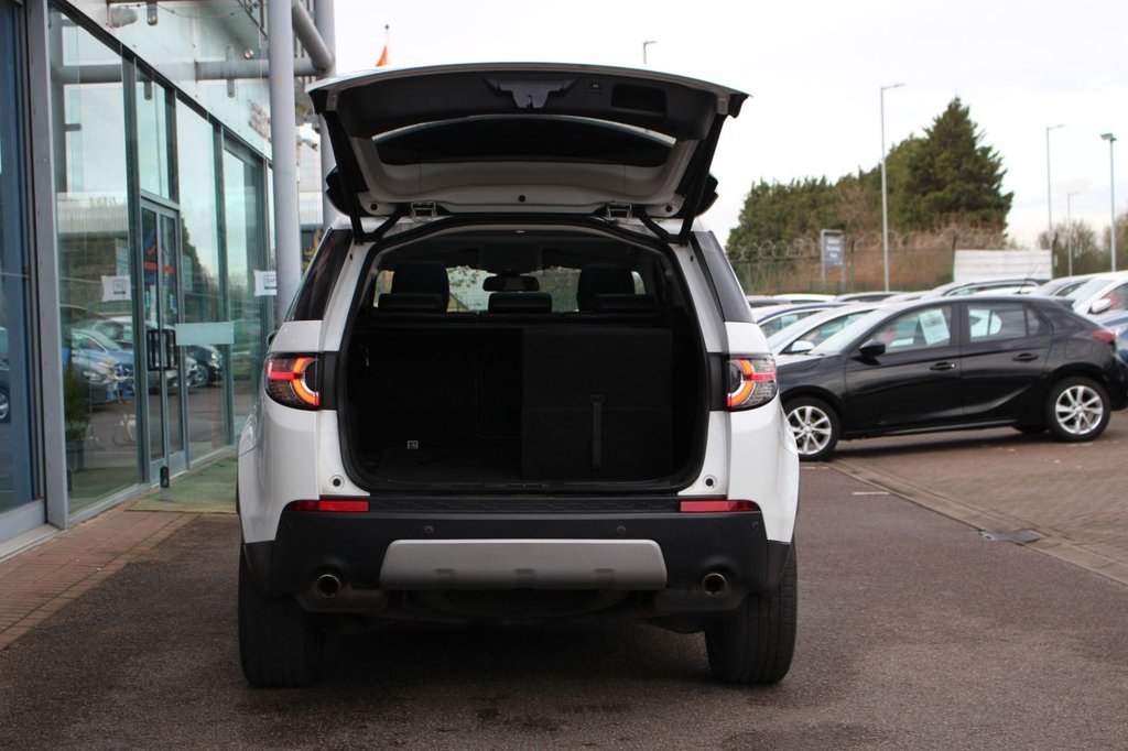 Used Land Rover Discovery Sport 2017 for sale - 76841626: Photo 8