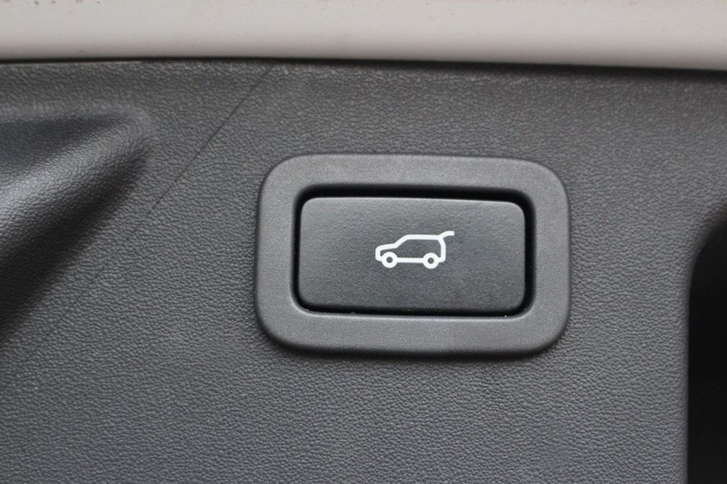 Used Land Rover Discovery Sport 2017 for sale - 76841626: Photo 9