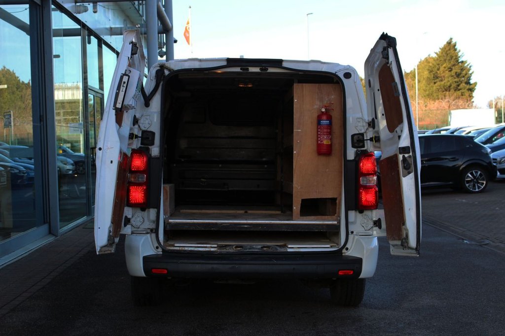 Used Vauxhall Vivaro 2021 for sale - 77355599: Photo 8