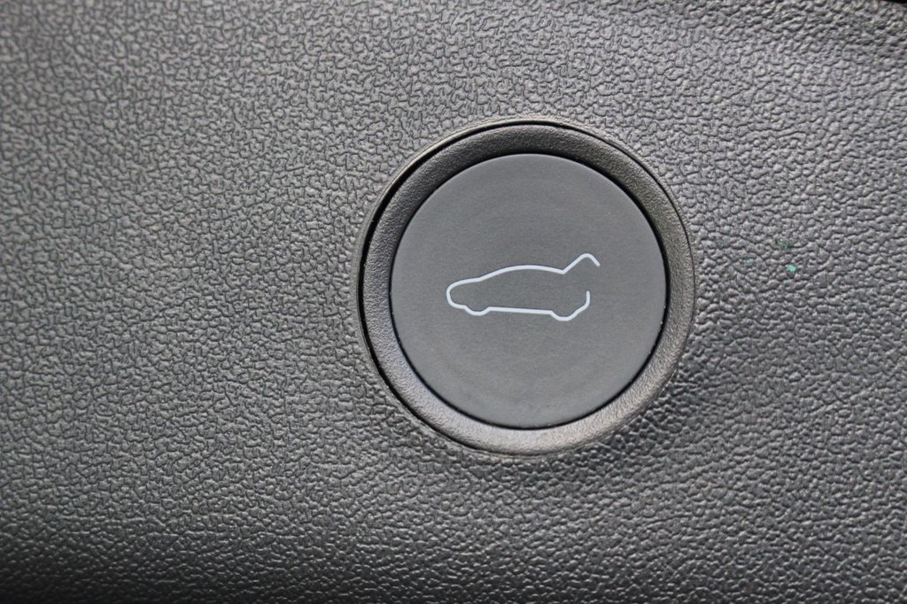 Used Tesla Model 3 2021 for sale - 77313398: Photo 9