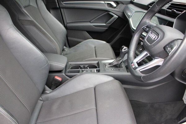 Used Audi Q3 2020 for sale - 76256687: Photo 10