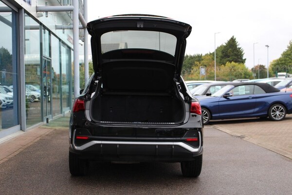 Used Audi Q3 2020 for sale - 76256687: Photo 7