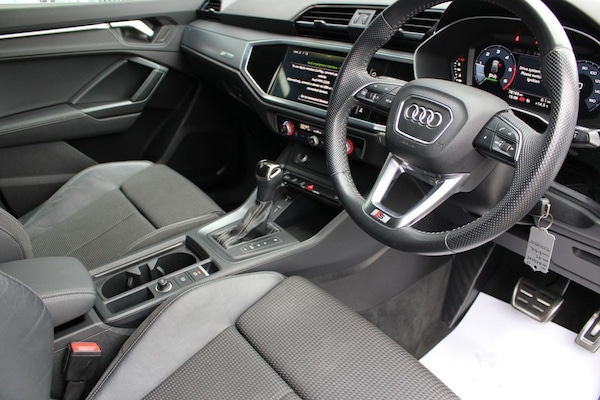 Used Audi Q3 2020 for sale - 76256687: Photo 9
