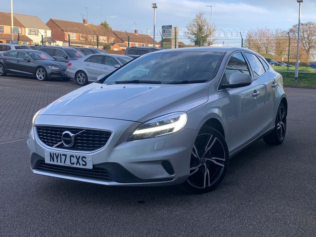 Used Volvo V40 2017 for sale - 77891130: Photo 3