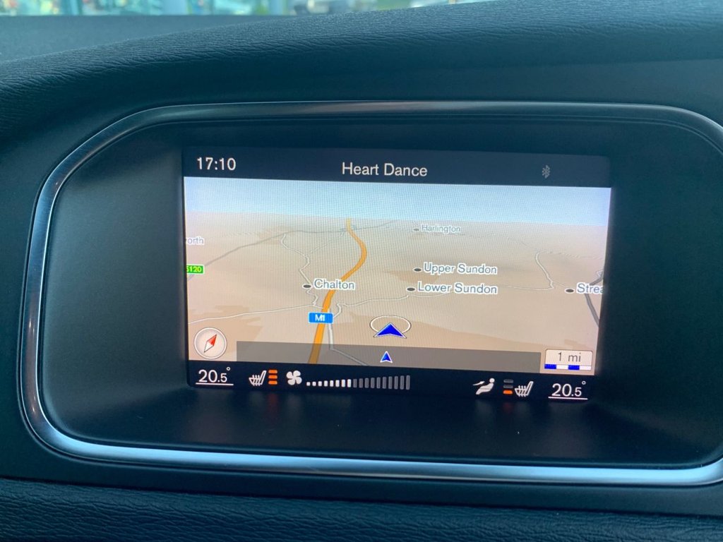 Used Volvo V40 2017 for sale - 77891130: Photo 4