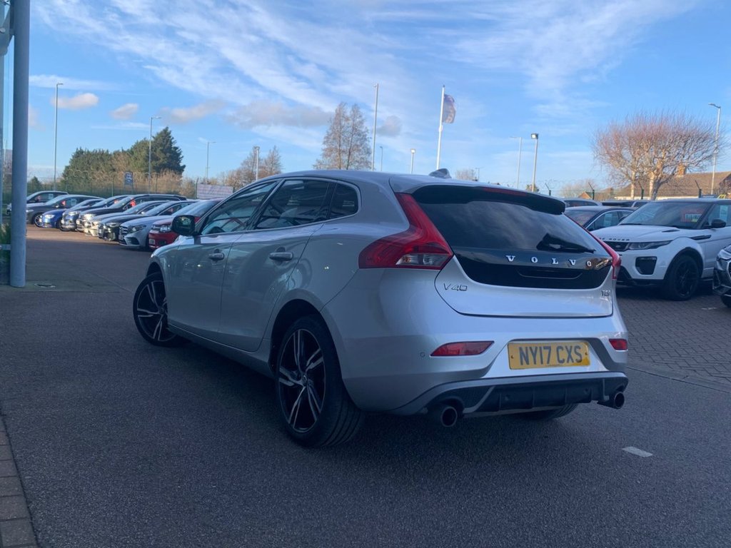 Used Volvo V40 2017 for sale - 77891130: Photo 8