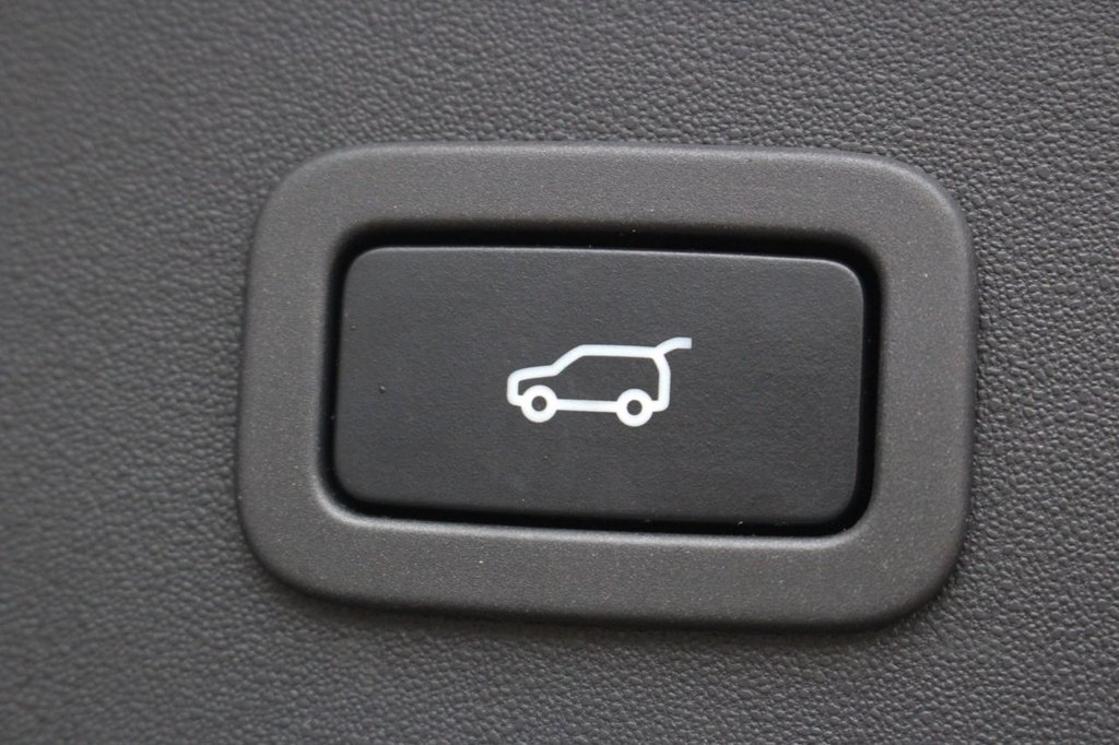 Used Jaguar E-Pace 2018 for sale - 77421820: Photo 8