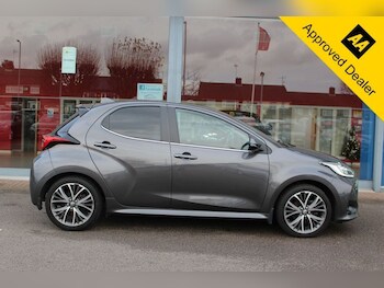 Used Toyota Yaris 2022 for sale - 76821139: Photo