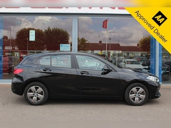 Used BMW 1 Series 2023 for sale - 77905140: Photo