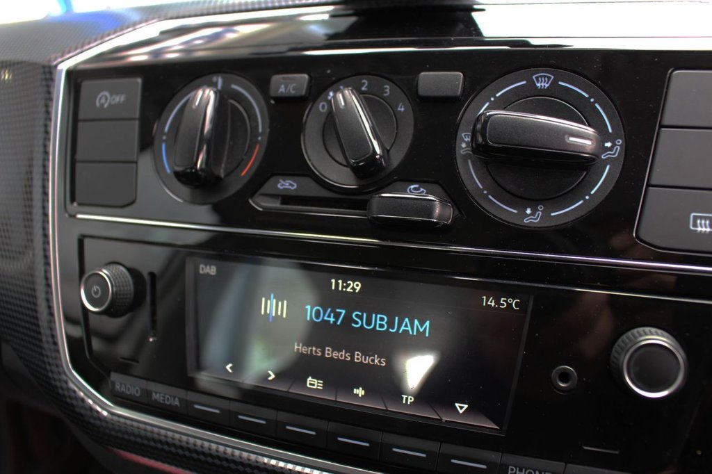 Used Volkswagen up! 2019 for sale - 76376348: Photo 11