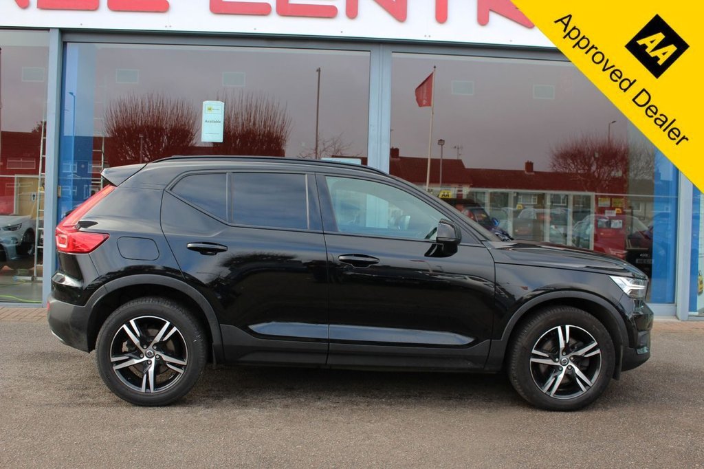 Used Volvo XC40 2020 for sale - 77139981: Photo 2
