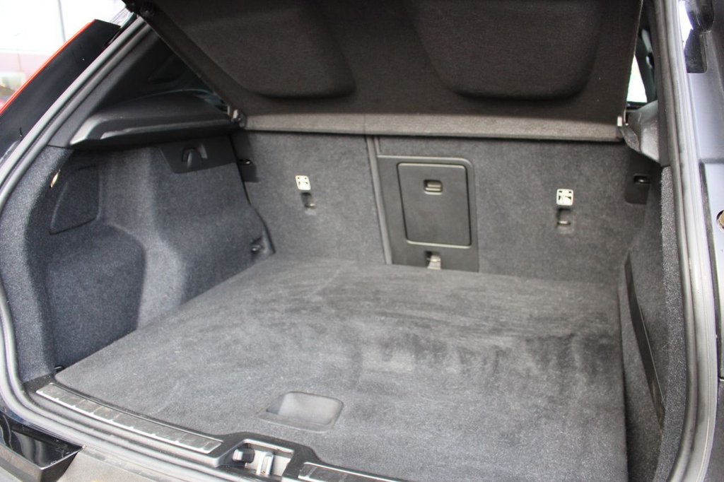 Used Volvo XC40 2020 for sale - 77139981: Photo 8