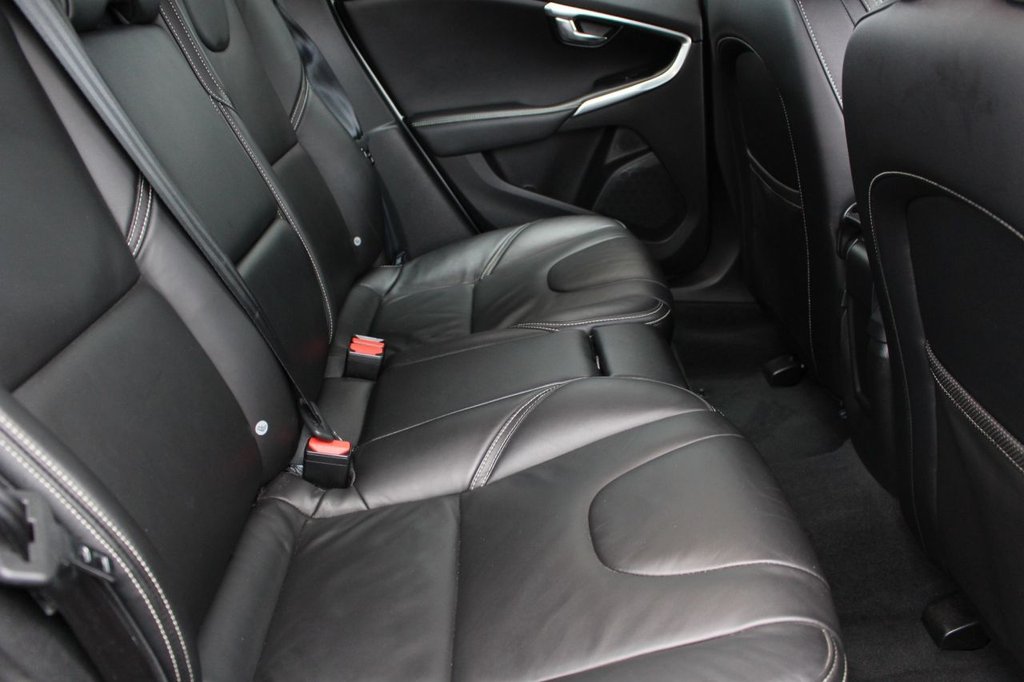 Used Volvo V40 2016 for sale - 76725056: Photo 15